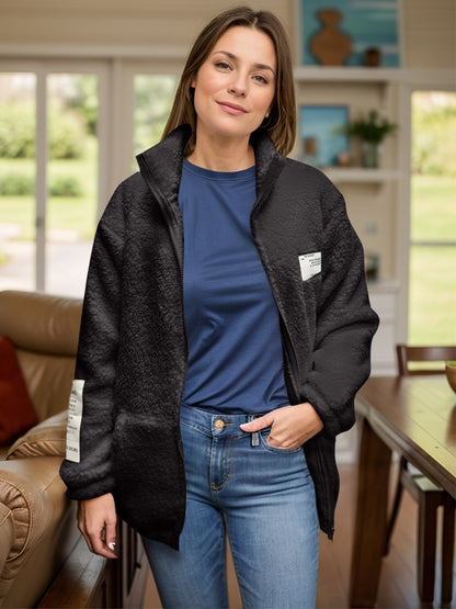 Sherpa-Jacke mit Rollkragen und Reißverschluss in voller Größe und langen Ärmeln