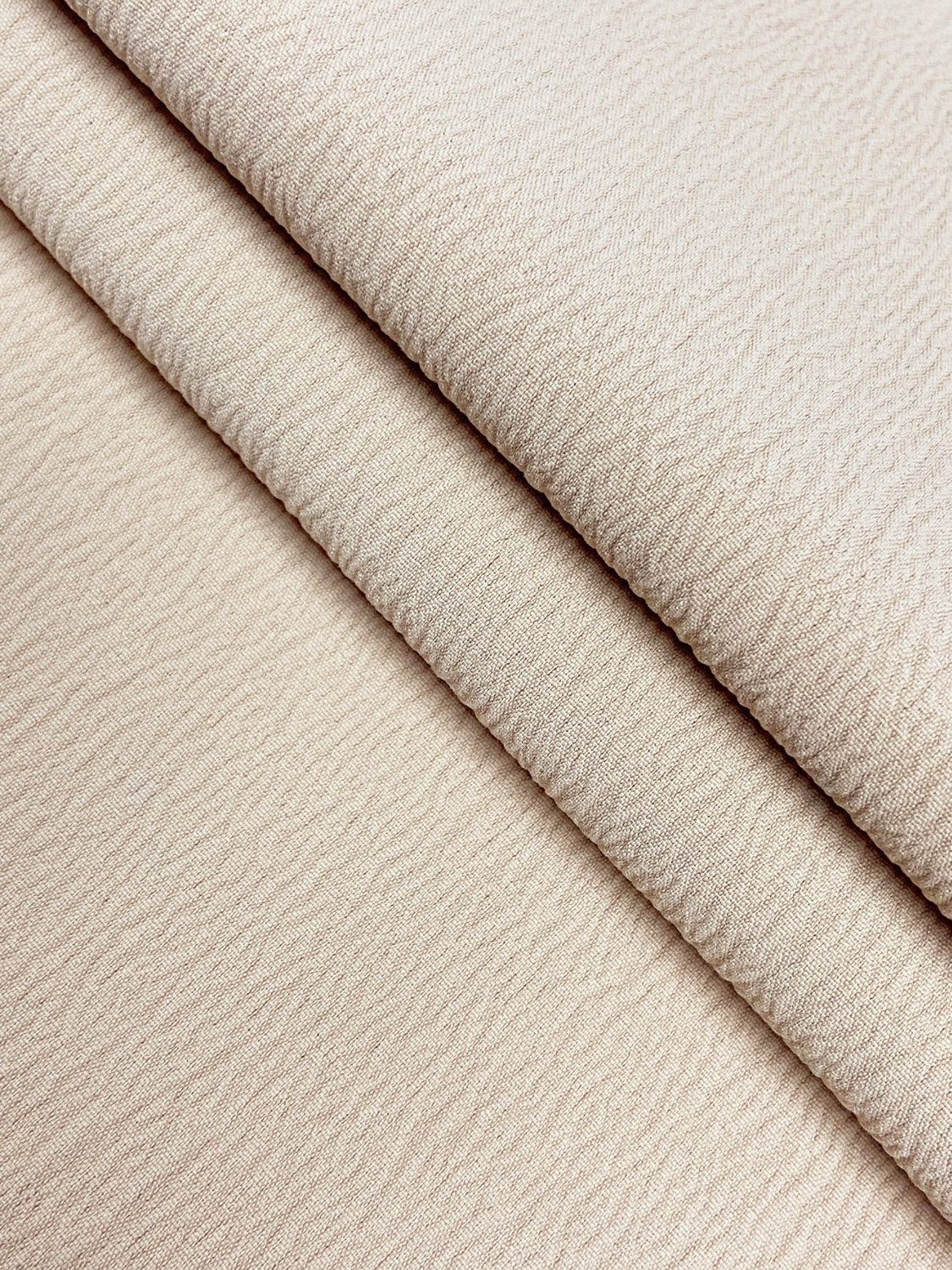 Ärmelloses Kleid mit U-Ausschnitt und Taschen