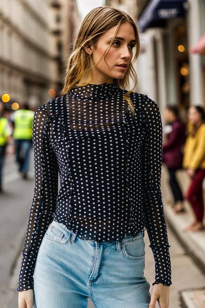 Oh Full Size – Langärmliges Oberteil mit Rüschen und Stehkragen