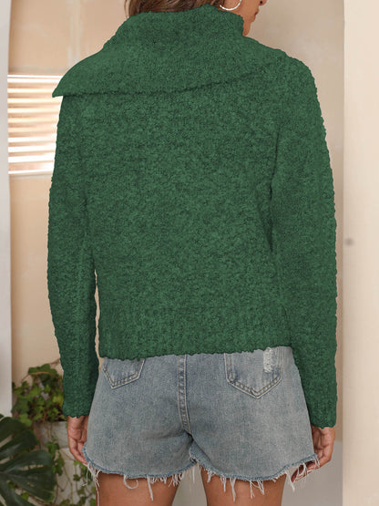 Pullover mit asymmetrischem Kragen und langen Ärmeln
