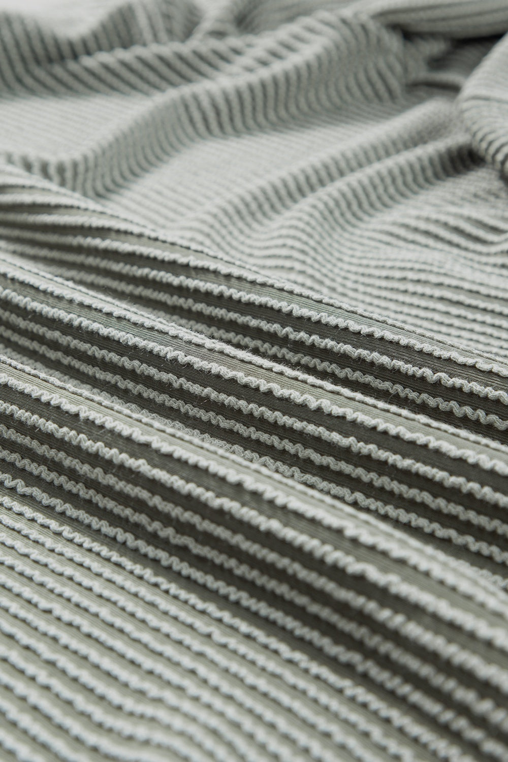 Strukturiertes, langärmliges Cover-Up mit offener Vorderseite