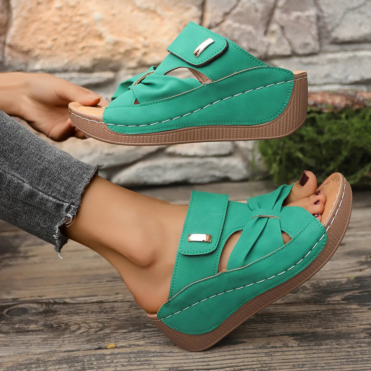 6a8a1f72dddb4cff83e7b6d86c786d4d-Max-Origin