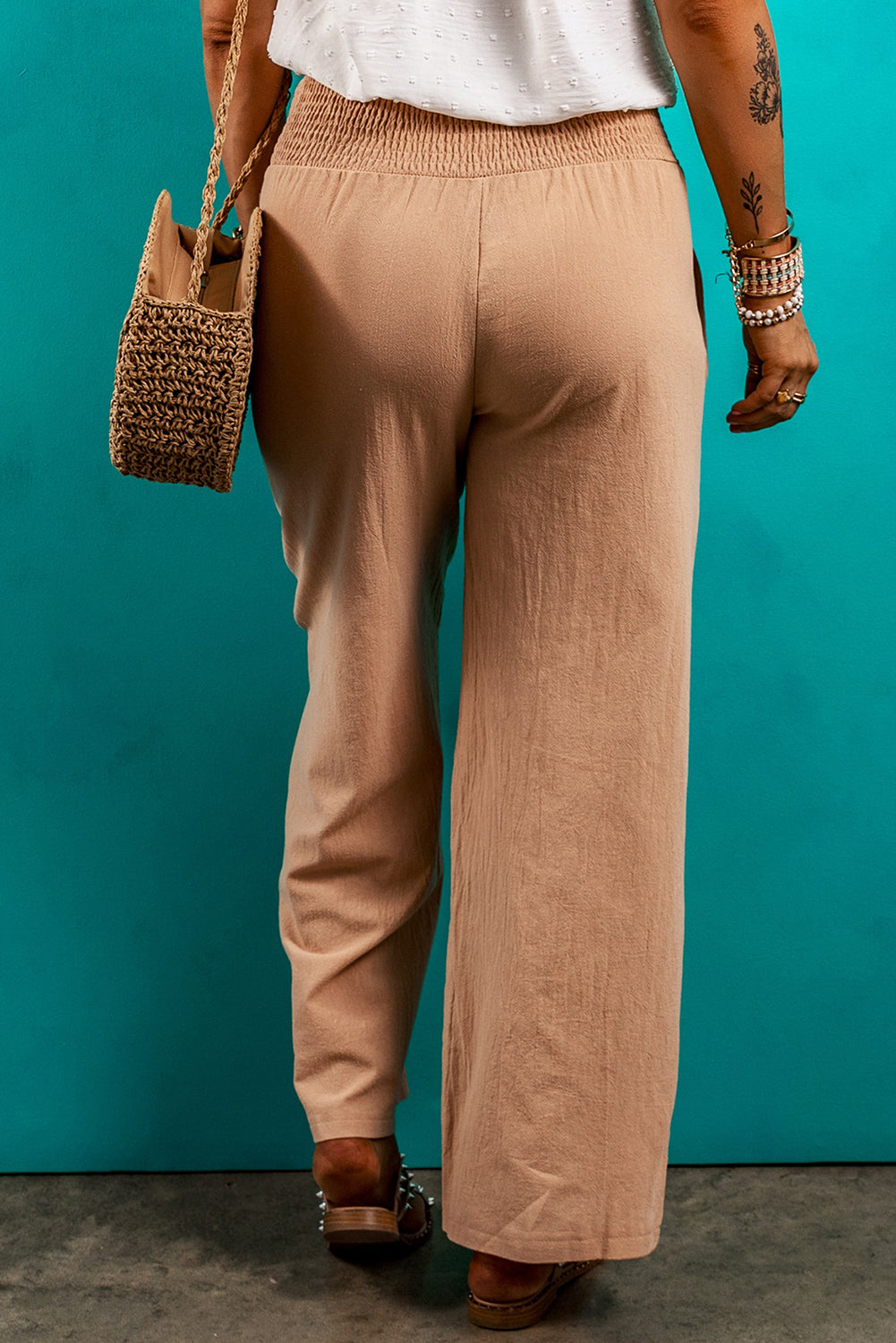 Gesmokte Hose mit elastischem Bund und Taschen