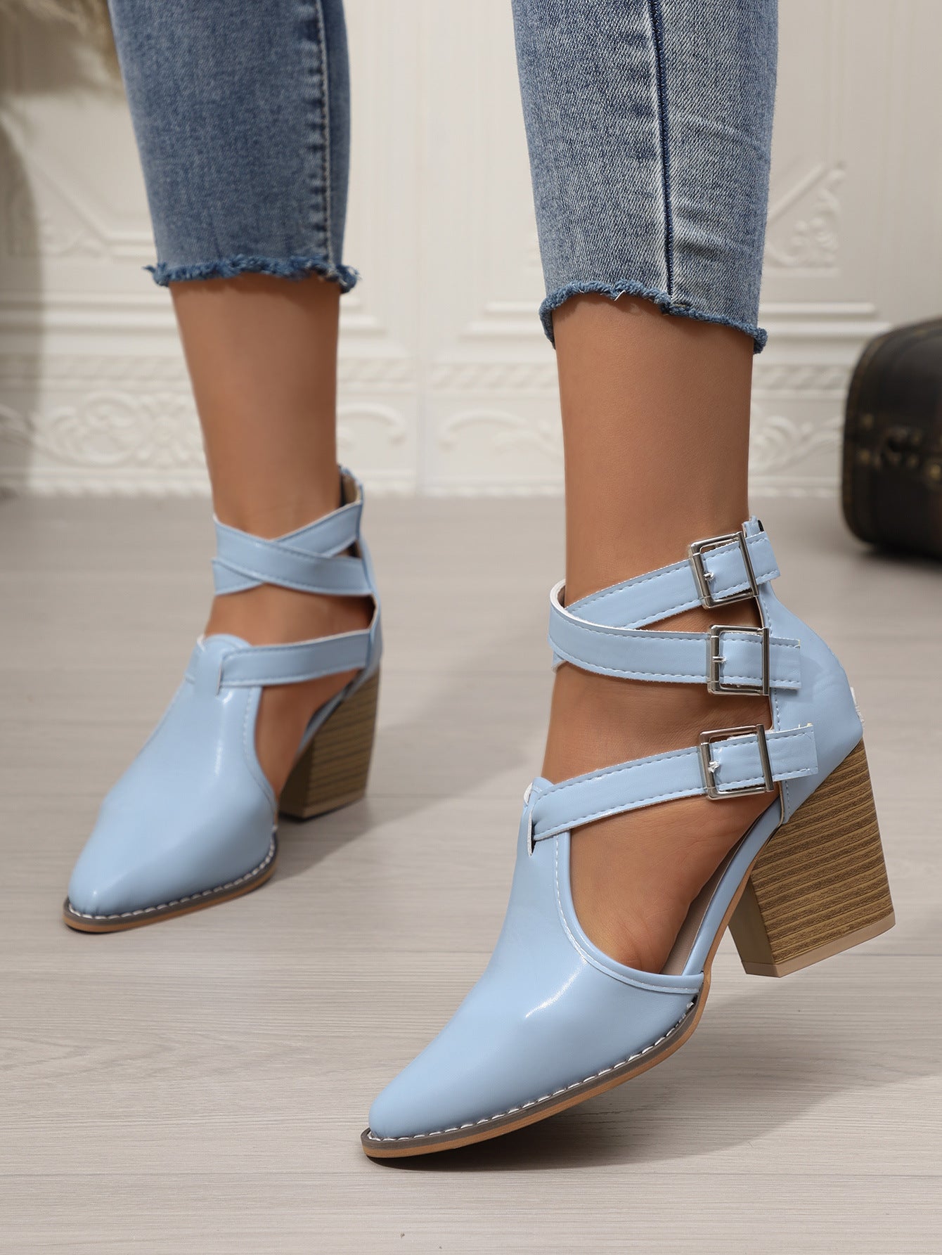 6bd083f380bb412cbe131474aed82189-Max