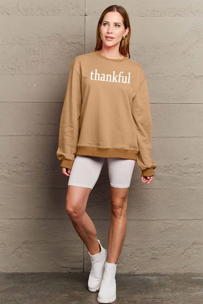 Simply Love – Sweatshirt mit THANKFUL-Grafik in voller Größe