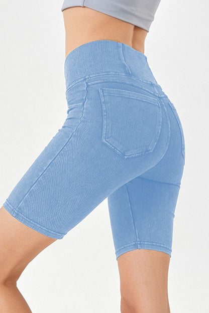 Basic Bae – Jeansshorts mit asymmetrischer Taille und Taschen