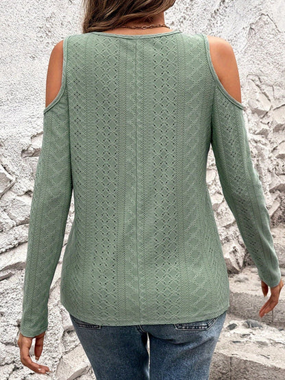 T-Shirt mit Ösen und V-Ausschnitt in voller Größe