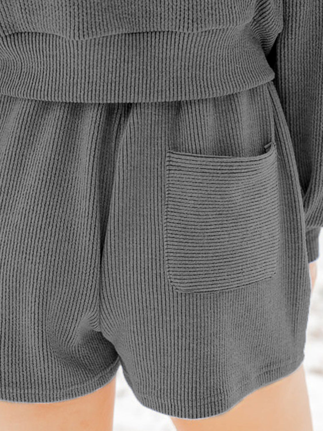 Geripptes Langarm-Top und Shorts-Set mit Rundhalsausschnitt