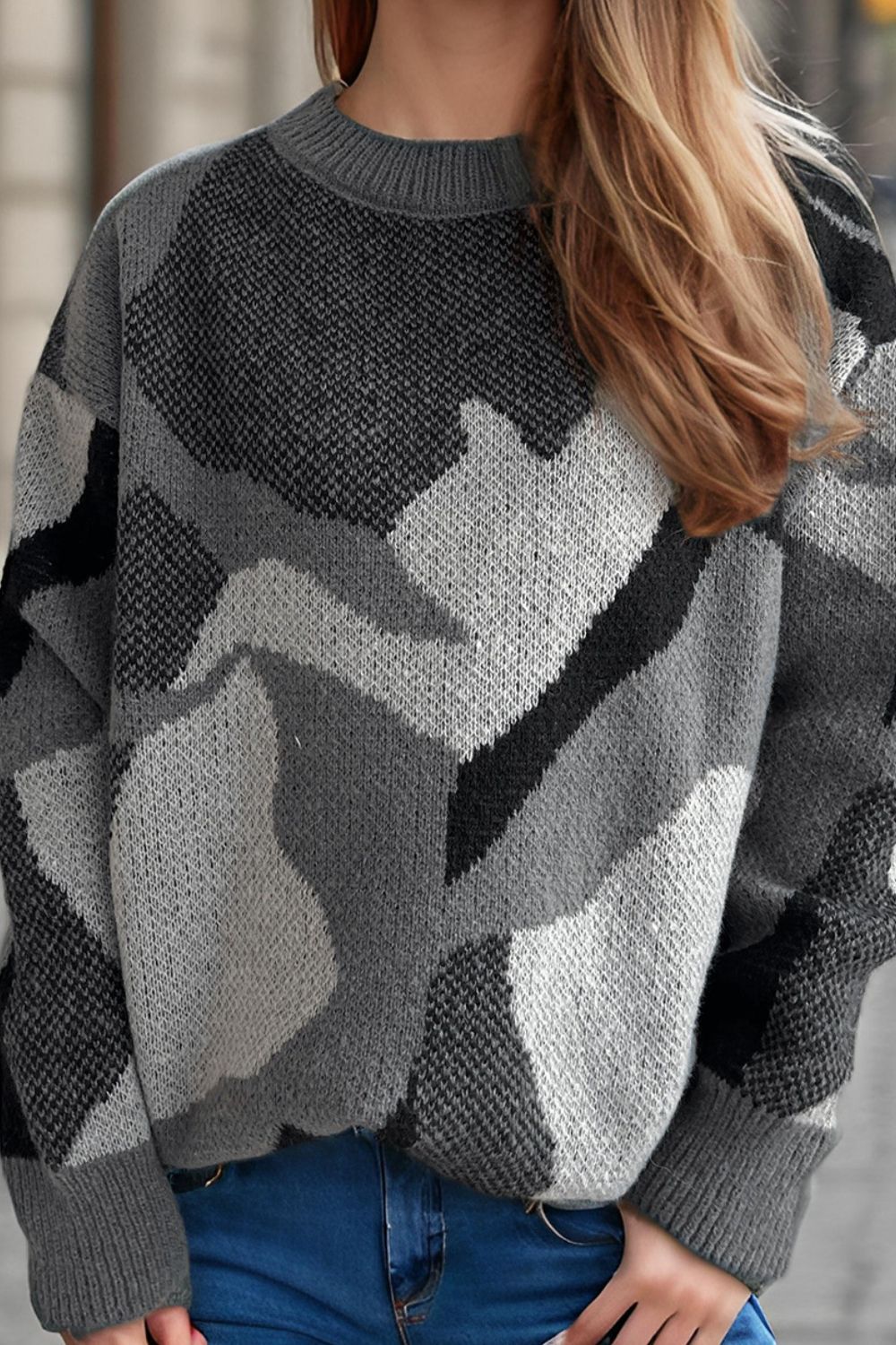 Pullover mit Rundhalsausschnitt und langen Ärmeln in Kontrastfarbe