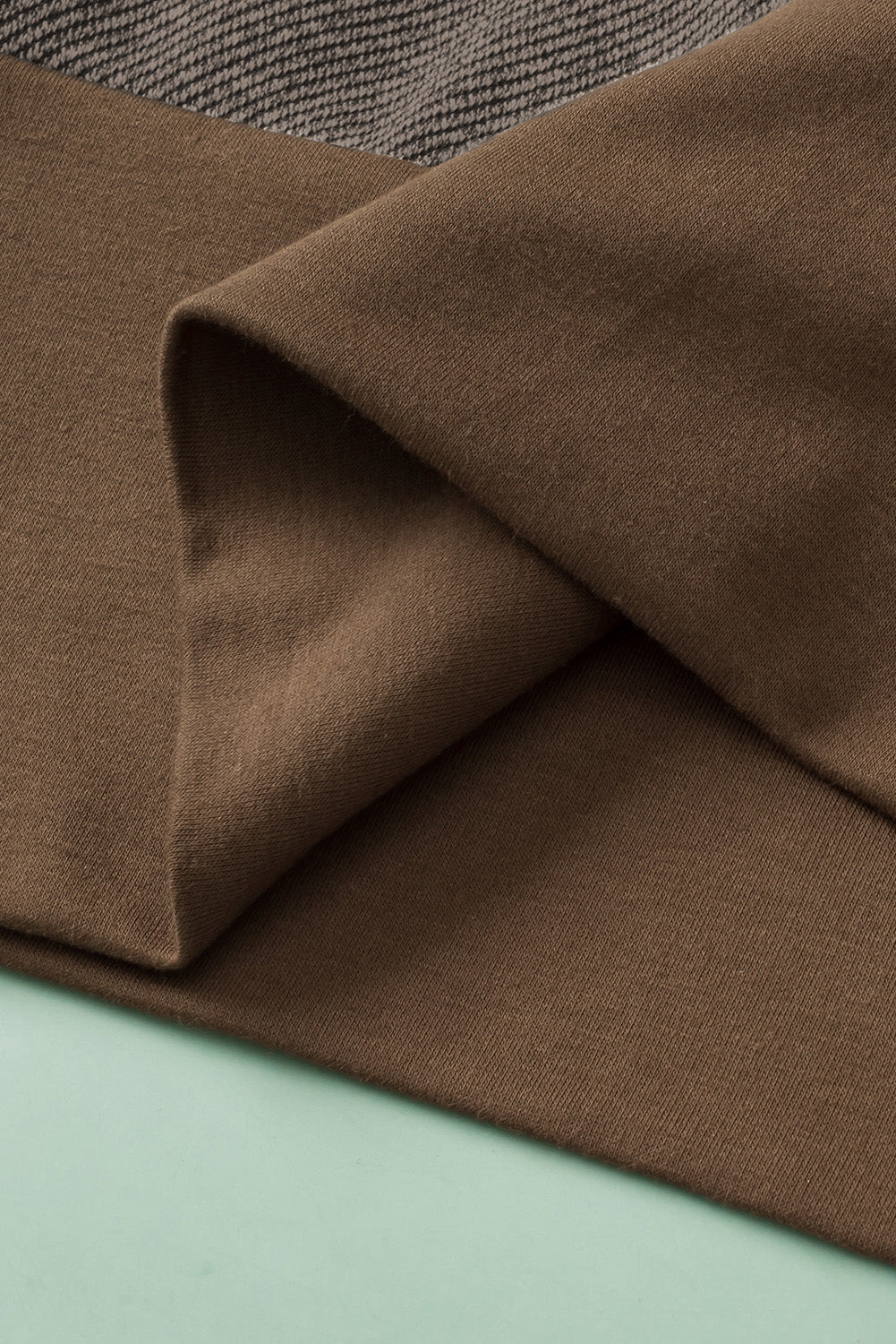 Langarmbluse mit Farbblockdesign und Kerben