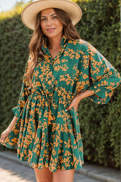 Bedrucktes Minikleid mit Dreiviertelärmeln