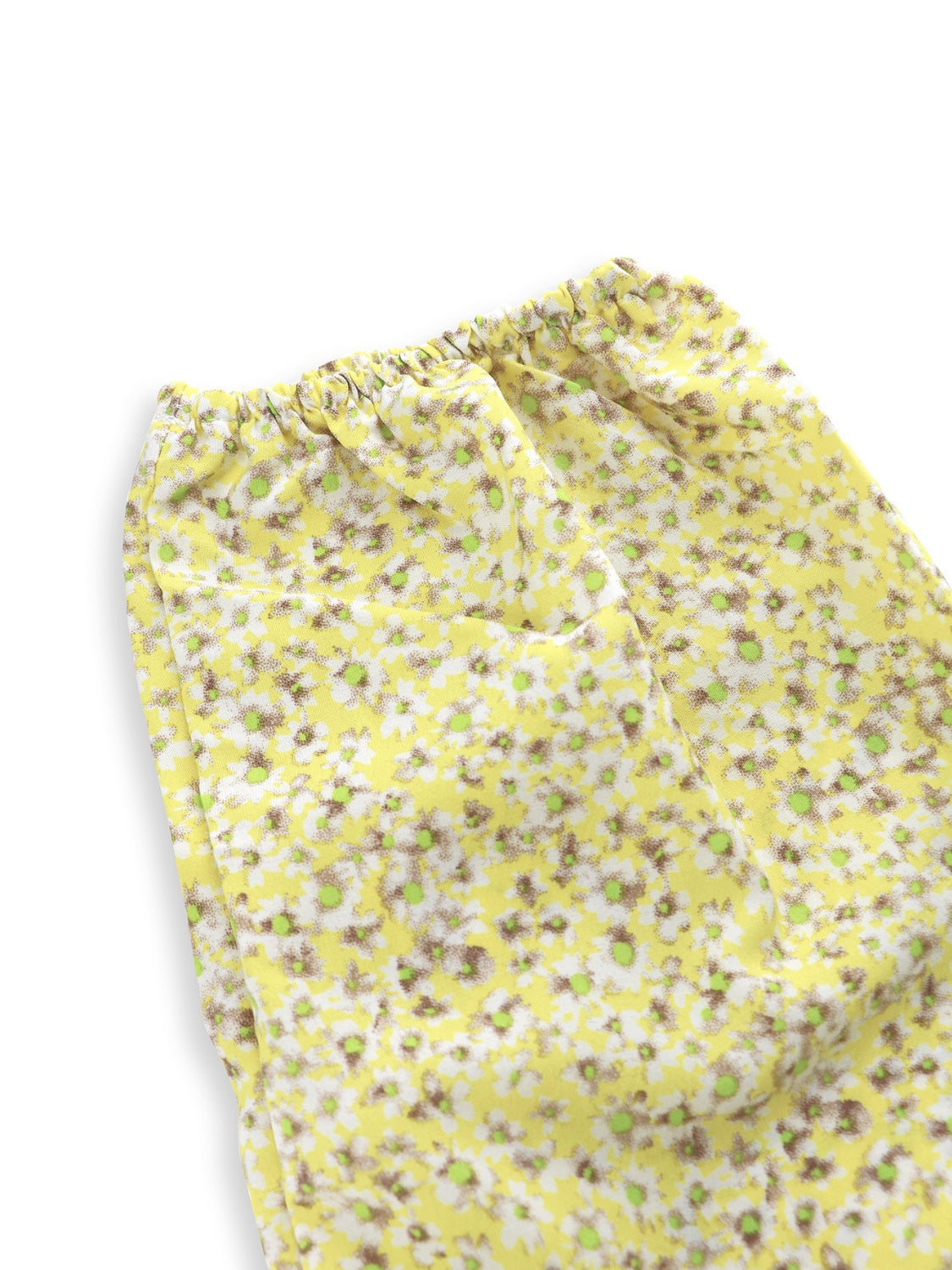 Langärmliges Midikleid mit Blumenmuster und V-Ausschnitt