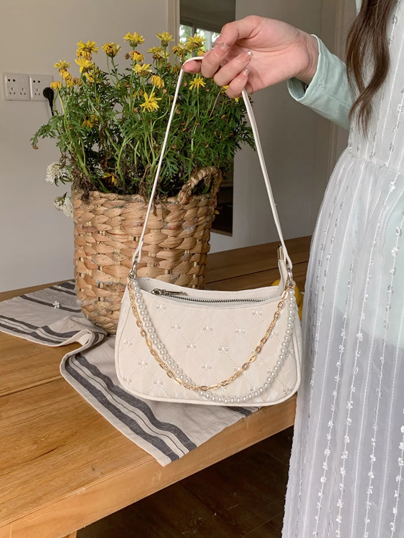 75dc5b9032b54d61b07908db9e52e1a2-Max-Origin