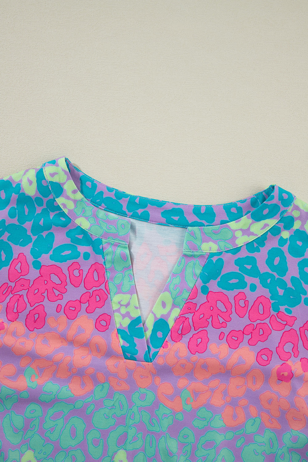 Plus Size Bluse mit Leopardenmuster und langen Ärmeln