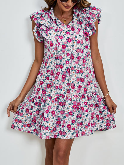Minikleid mit Blumenmuster und Flügelärmeln