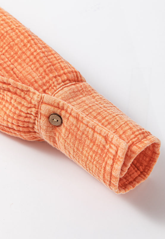 Hemdkleid mit Taschen und Knöpfen und langen Ärmeln
