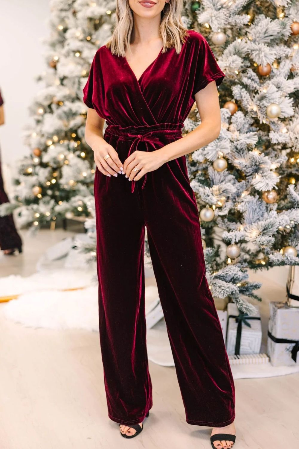 Jumpsuit mit kurzen Ärmeln und Kordelzug