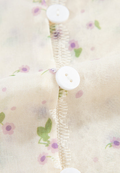 Langärmlige Bluse mit Rüschen und Spitzendetail und Schleife am Hals