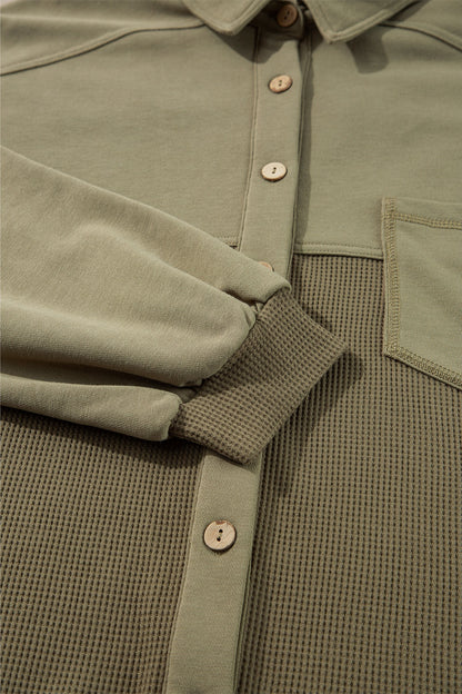 Langärmlige Shacket mit Waffelstrickkragen