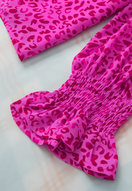 Gerüschte Bluse mit Leopardenmuster und Stehkragen