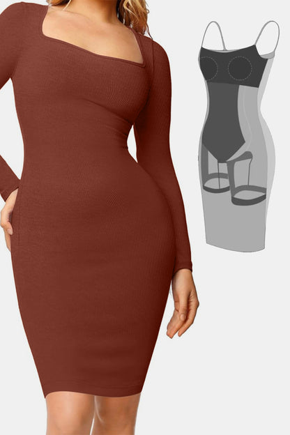 Basic Bae – Kleid in voller Größe mit integrierter Shapewear und quadratischem Ausschnitt und langen Ärmeln