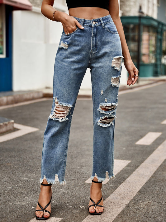 Distressed-Jeans mit offenem Saum und Taschen
