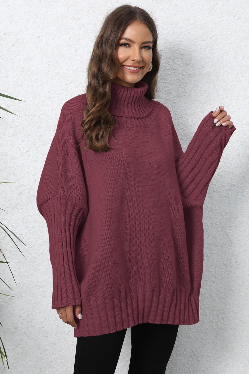 Gerippter Pullover mit Rollkragen und langen Ärmeln