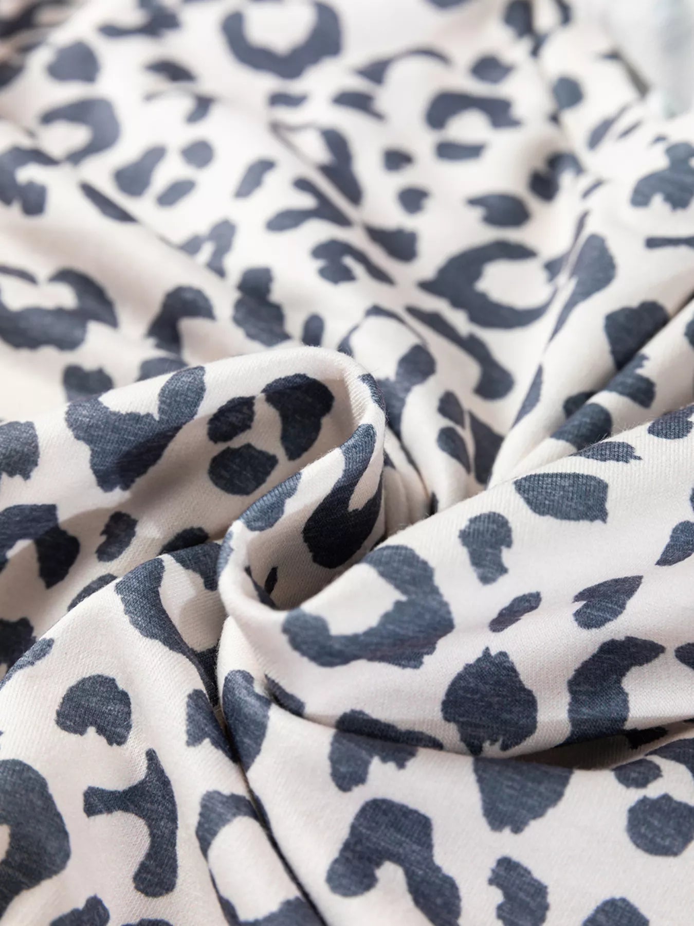 82143c37cf8740fd9975eee02f026a15-Max-Origin