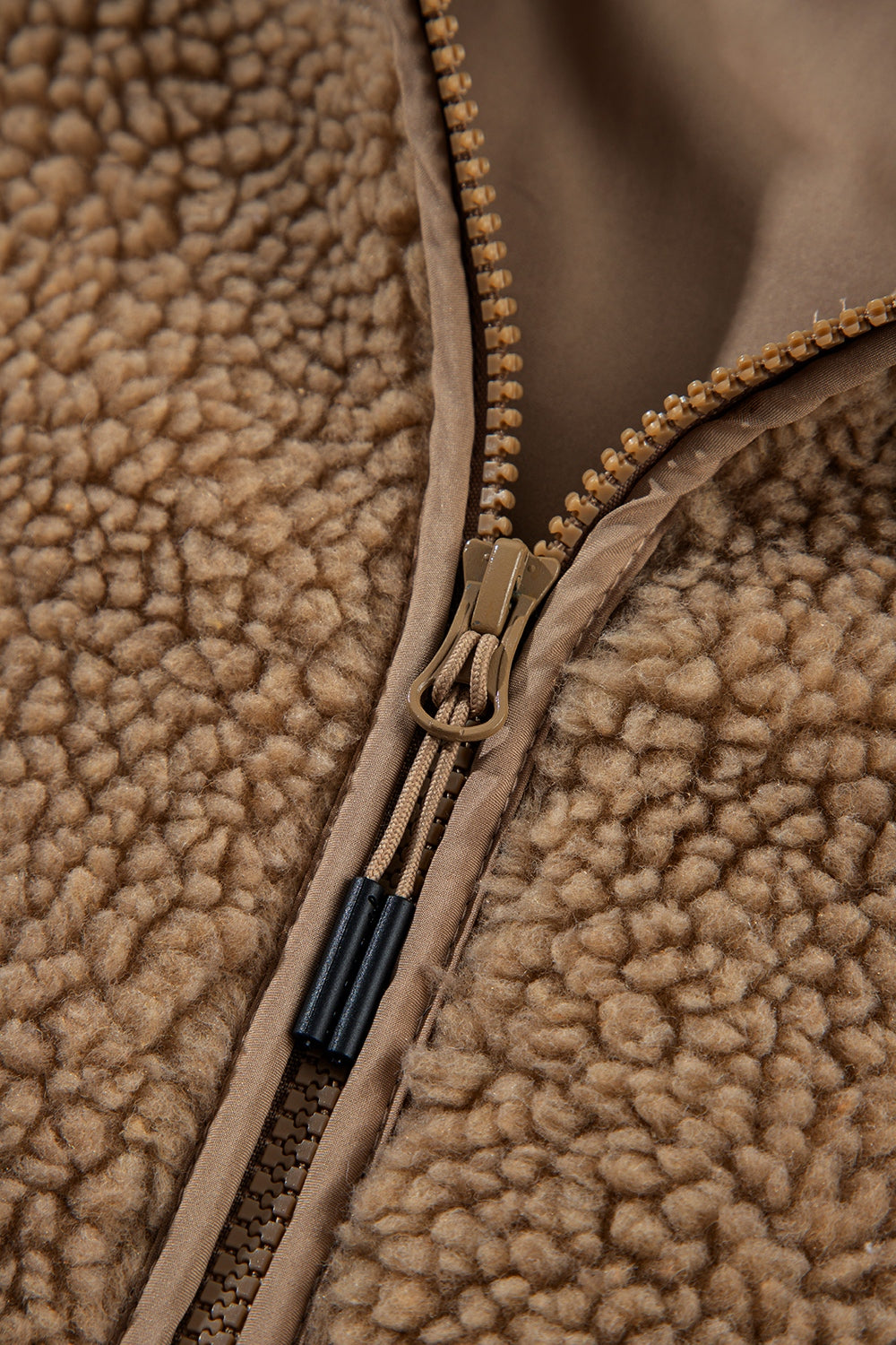 Fleecejacke mit Reißverschluss und Kapuze und Kordelzug