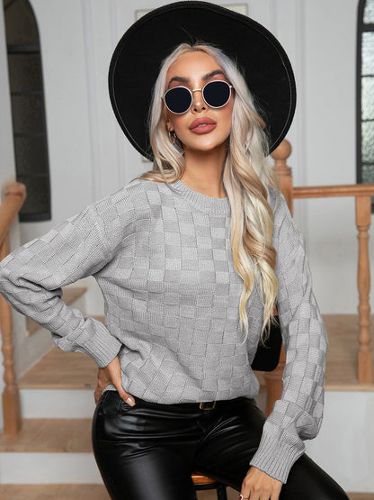 Pullover mit Rundhalsausschnitt und überschnittenen Schultern