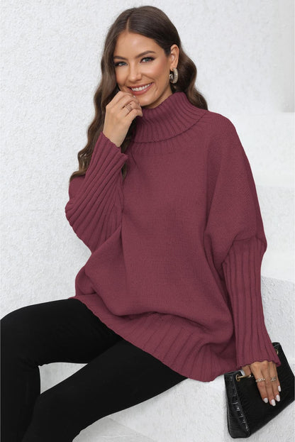 Gerippter Pullover mit Rollkragen und langen Ärmeln