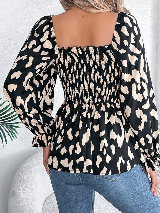 Bluse mit eckigem Ausschnitt und Volantärmeln