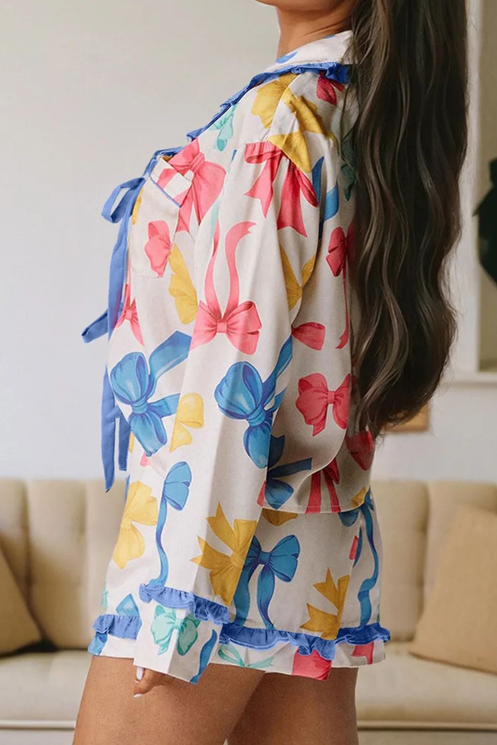 Lounge-Set mit Kragenoberteil und Shorts mit Schleifenmuster