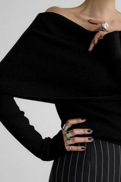 Schulterfreies, langärmliges Stricktop