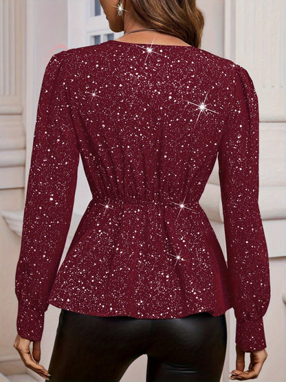 Langärmlige Bluse mit asymmetrischem Saum und Überschlag