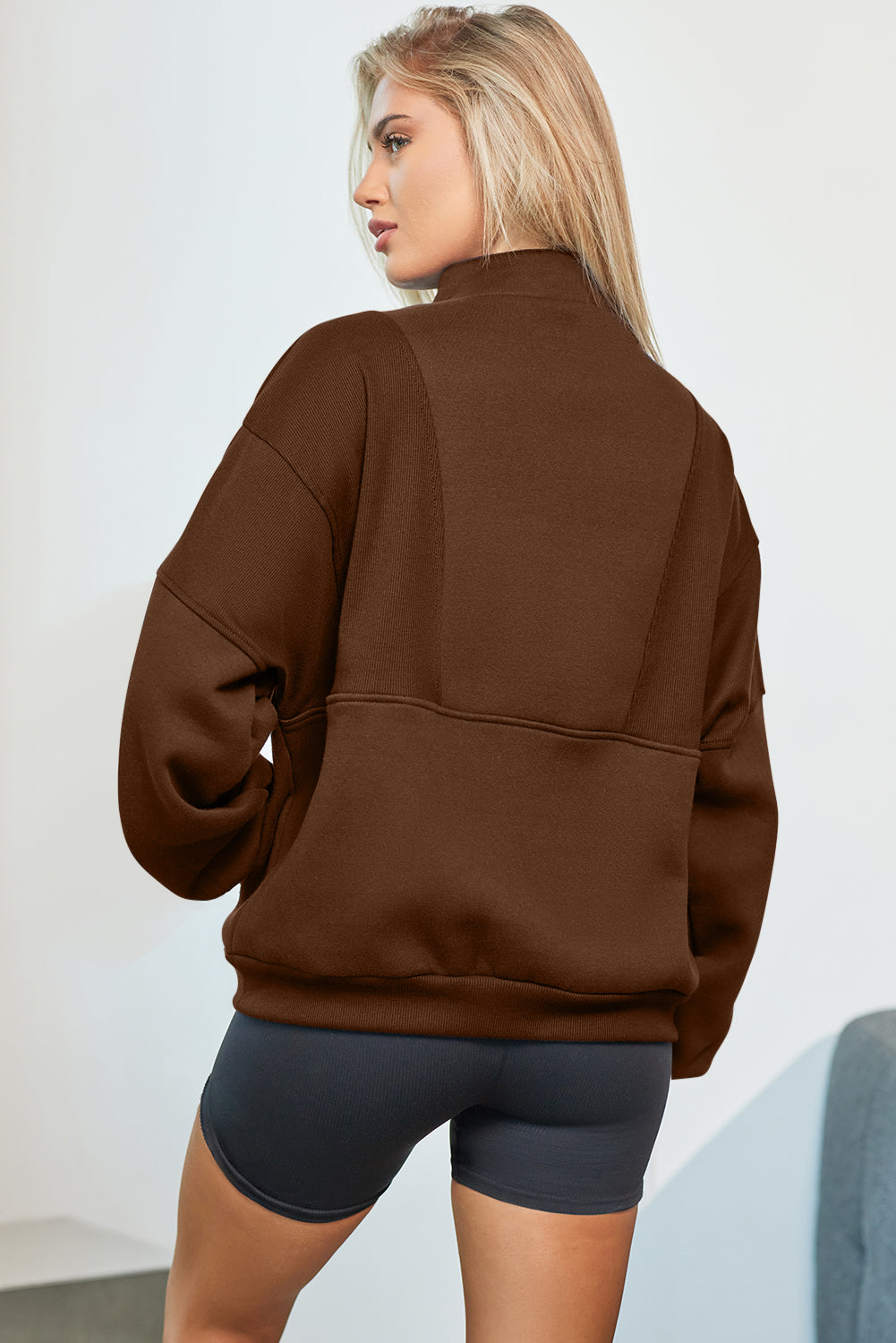 Sweatshirt mit halblangem Reißverschluss und überschnittener Schulter