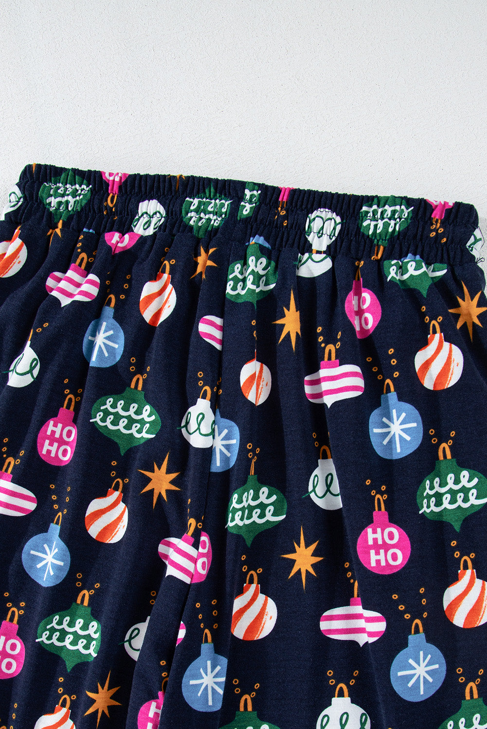 Set aus Oberteil und Hose mit Weihnachtslichter-Print und Kragen