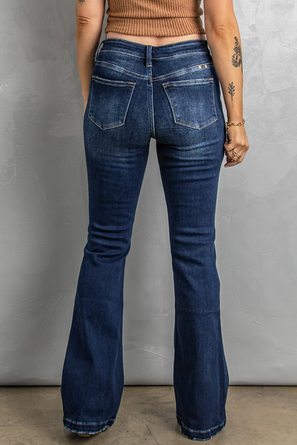 Distressed-Bootcut-Jeans mit Knopfleiste