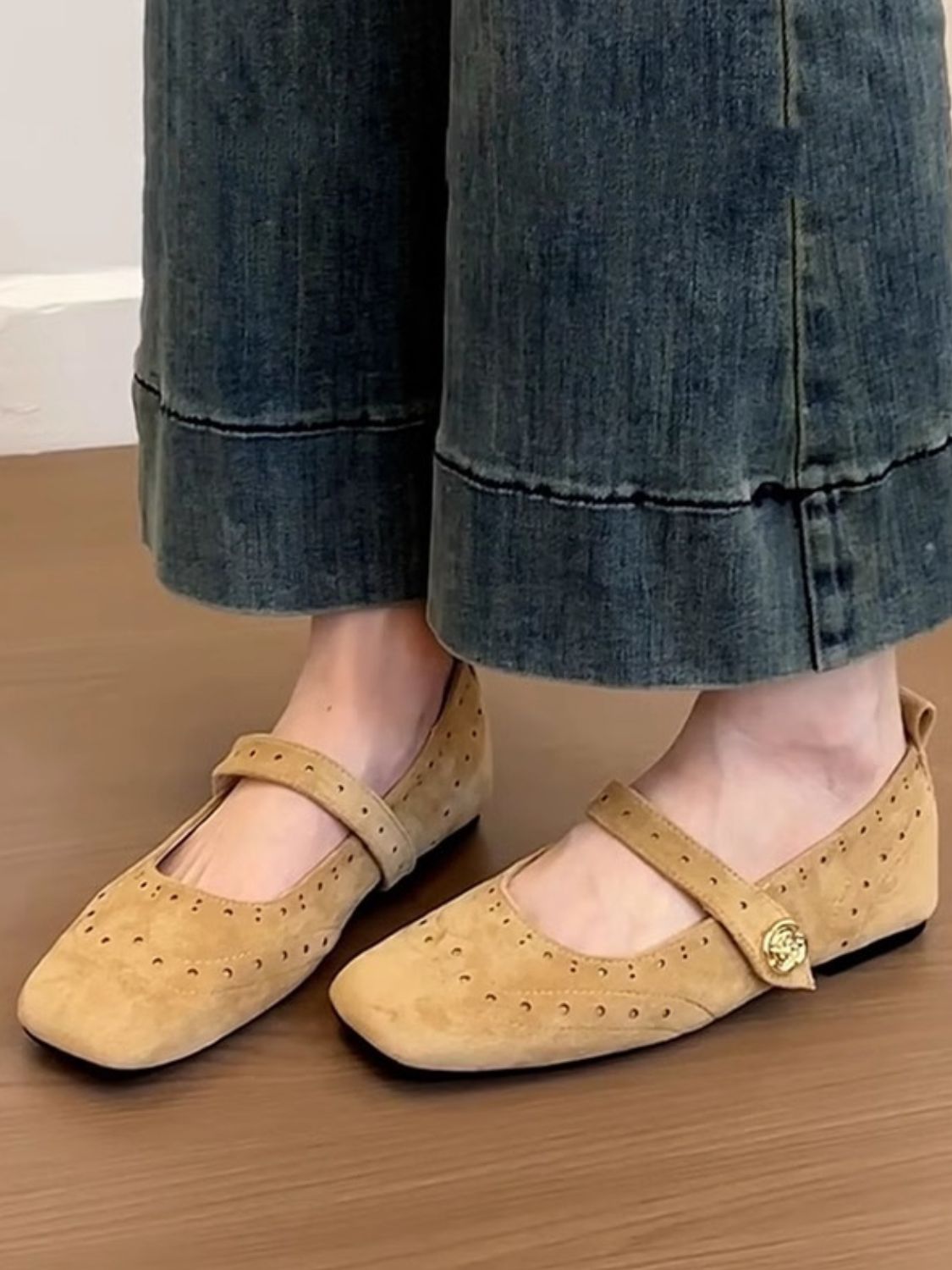 92c1fc4b-494b-4eef-8933-2f7e3c3d1ee7-Max