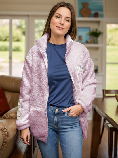 Sherpa-Jacke mit Rollkragen und Reißverschluss in voller Größe und langen Ärmeln