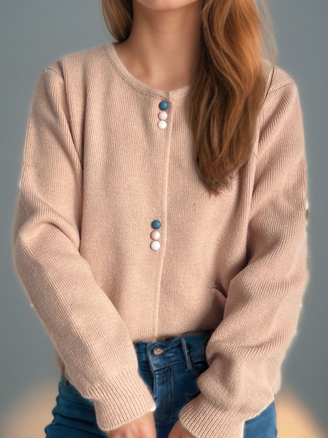 Langärmliger Cardigan mit Knopfleiste und Taschen