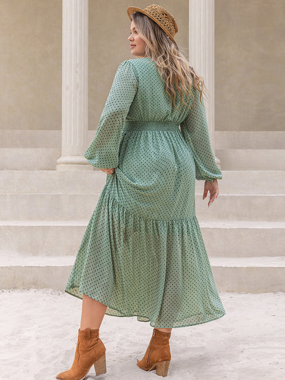 Plus Size Langarm-Midikleid mit Quastenmuster und Krawattenhals