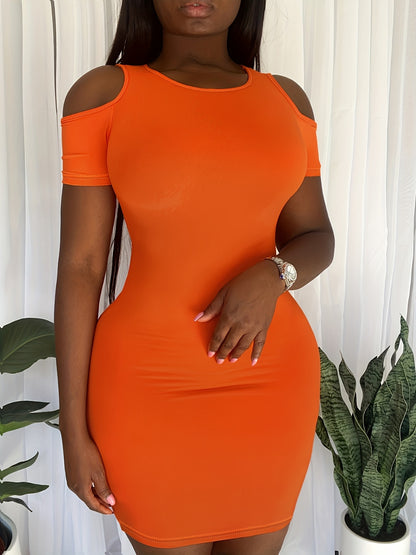 Plus Size Cold Shoulder Kurzarm-Minikleid