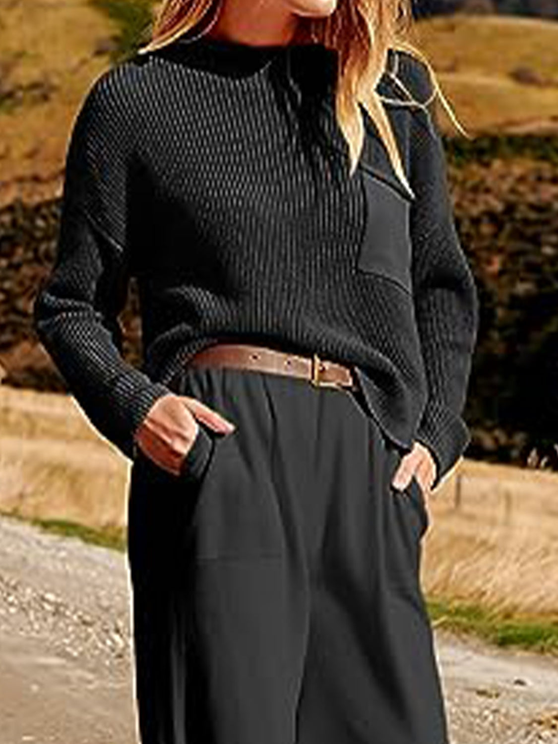 Set aus Strickoberteil und Jogginghose