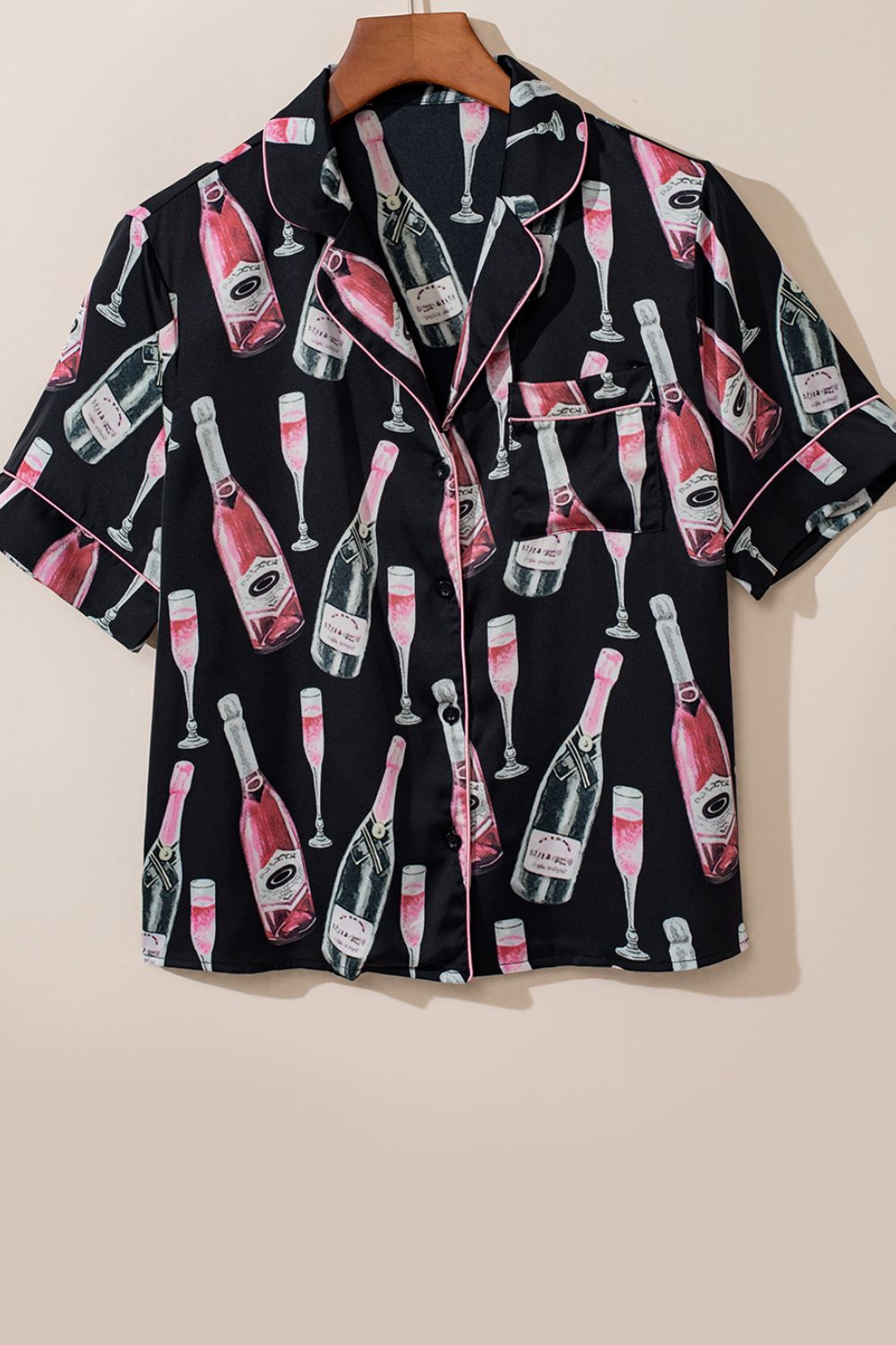 Set aus kurzärmligem Oberteil und Shorts mit Champagner-Print