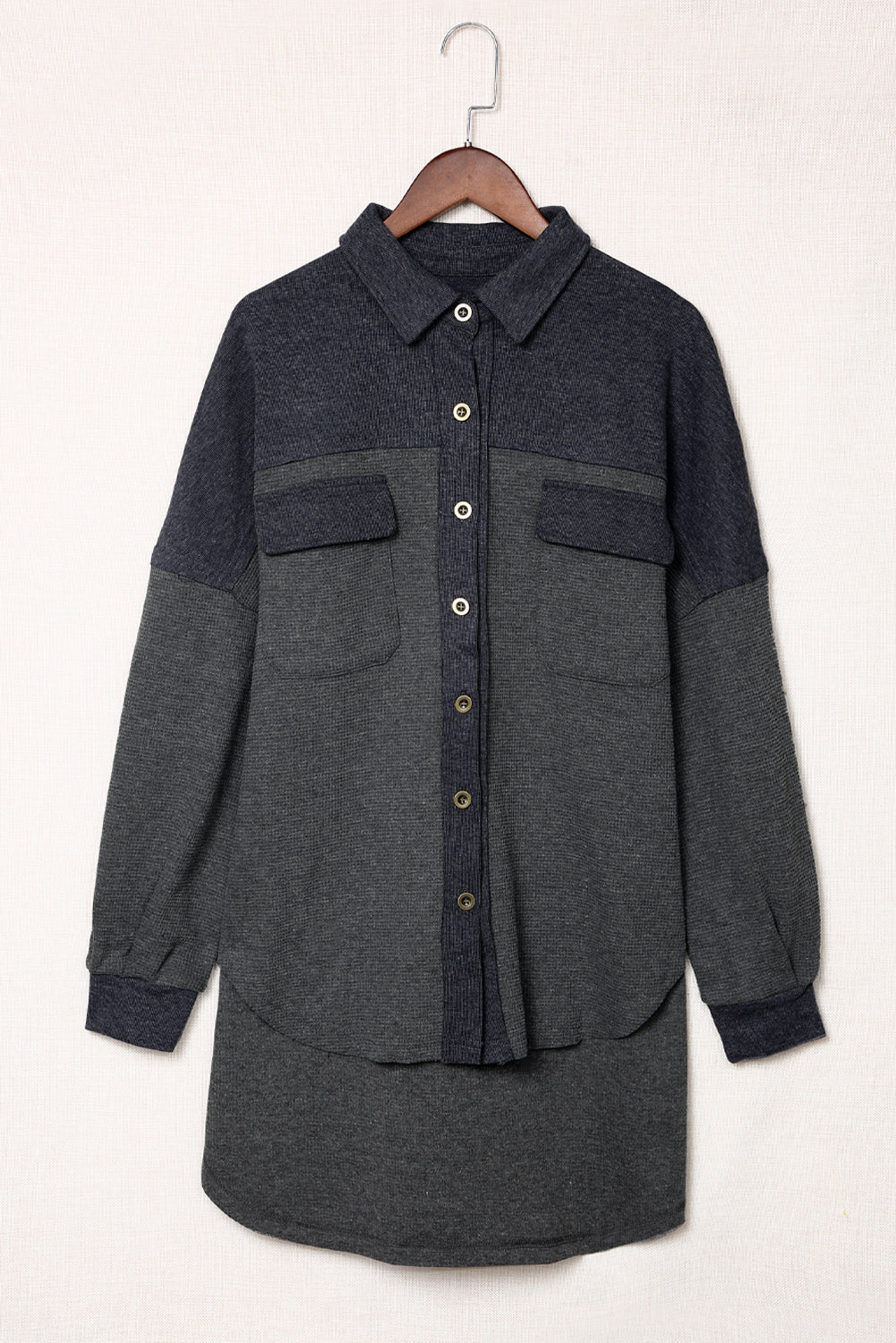 Jacke aus Waffelstrick mit Knöpfen und überschnittenen Schultern