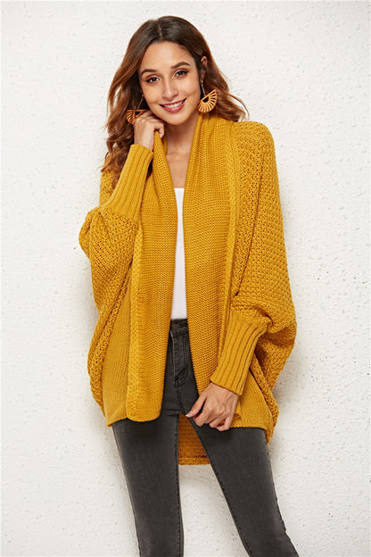 Strickjacke mit offenen Fledermausärmeln vorne