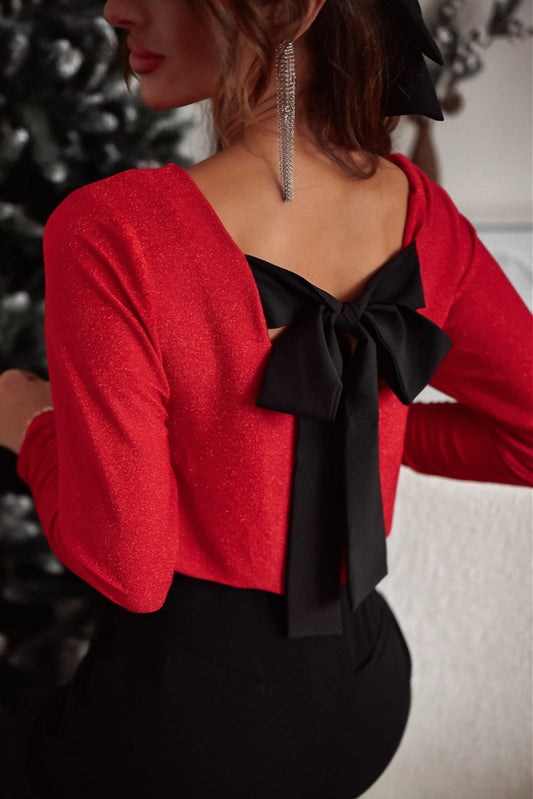Bluse mit V-Ausschnitt und langen Ärmeln und Schleife