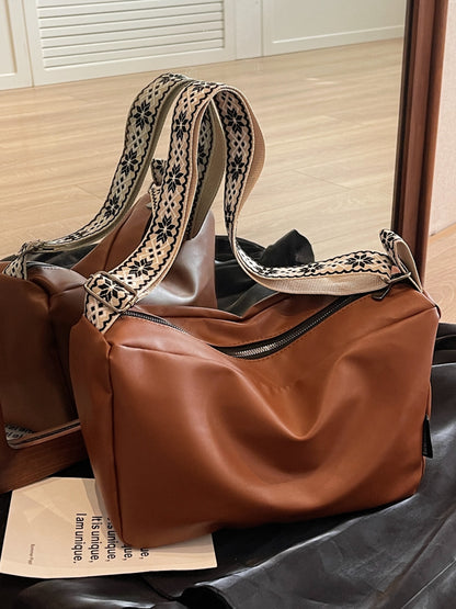 Umhängetasche aus PU-Leder mit verstellbarem Riemen