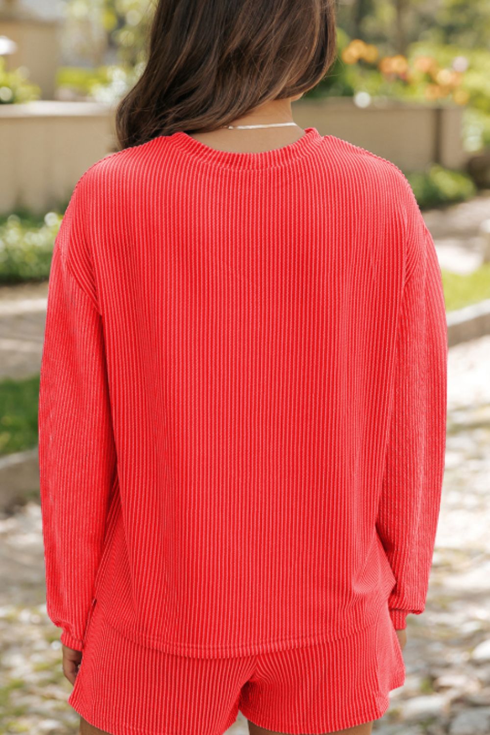 Set aus langärmligem Top und Shorts mit Rundhalsausschnitt und Paillettenherz